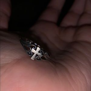 Avon RJ 925 Sterling Silver ring